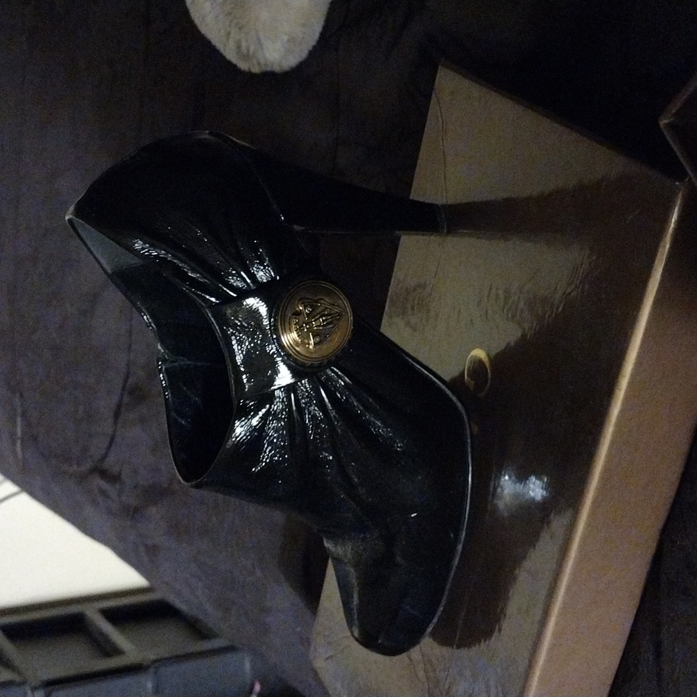 GUCCI | Vintage Patent Black Leather Hysteria Ankle Boots Bootie Heels | Size 7